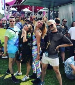 Hold Ub - Bekerhouder Voor Festivals - Evenementen - Festival Accessoires - Kunststof - Zwart -Auto-Onderdelenwinkel 1053x1200