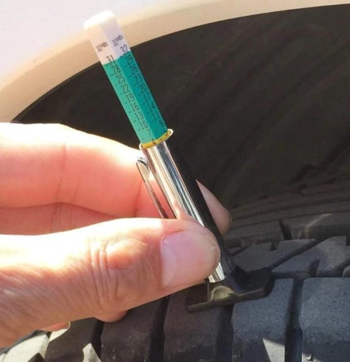 Bandenprofielmeter Pen I Bandprofiel Meter I Banden Dieptemeter I Gereedschap Meten Bandprofiel I Diktemeter 5 Bandenprofielmeter Pen I Bandprofiel Meter I Banden Dieptemeter I Gereedschap Meten Bandprofiel I Diktemeter - Afbeelding 3