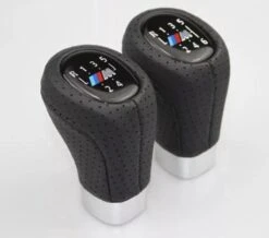 Merkloos M Stijl Pook - Versnellingspook 6 Versnellingen - M Look - Geperforeerd Leder COMPATIBEL Met BMW - E87 E88 E81 E82 E90 E91 E92 E93