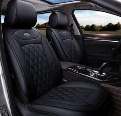 Service96 - Universele Pasvorm PU Lederen Autostoelhoes - Luxe Autostoelhoes - Hoge Rugleuning Kuipstoelhoes - Autostoelbeschermer - 3D - Past Op De Meeste Auto's - Kliksysteem - 2 Stuks - Zwart