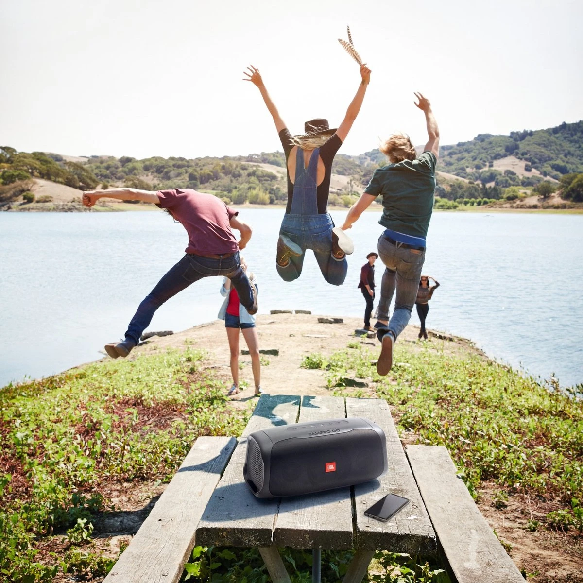 JBL BassPro Go Plus - 2 In 1 Subwoofer - Auto Subwoofer - Bluetooth Speaker - 200 W - Met Thuislader 10 JBL BassPro Go Plus - 2 In 1 Subwoofer - Auto Subwoofer - Bluetooth Speaker - 200 W - Met Thuislader - Afbeelding 8