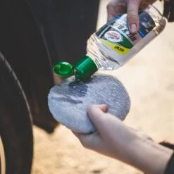 Turtle Wax Wet N Black Tyre & Trim Gel - Bandenonderhoud - Bandenreiniger - Banden En Kunststof Behandeling - 300ml -Auto-Onderdelenwinkel 1200x1200 182