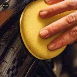 RUSH Bandenglans - Auto & Motor - Auto Wassen - Bandenzwart - Rubber Care 300ml -Auto-Onderdelenwinkel 1200x1200 190