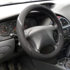 Carpoint Stuurhoes Auto 37-39cm Met Stroeve Handgrepen 5 Carpoint Stuurhoes Auto 37-39cm Met Stroeve Handgrepen -Auto-Onderdelenwinkel 1200x1200 576