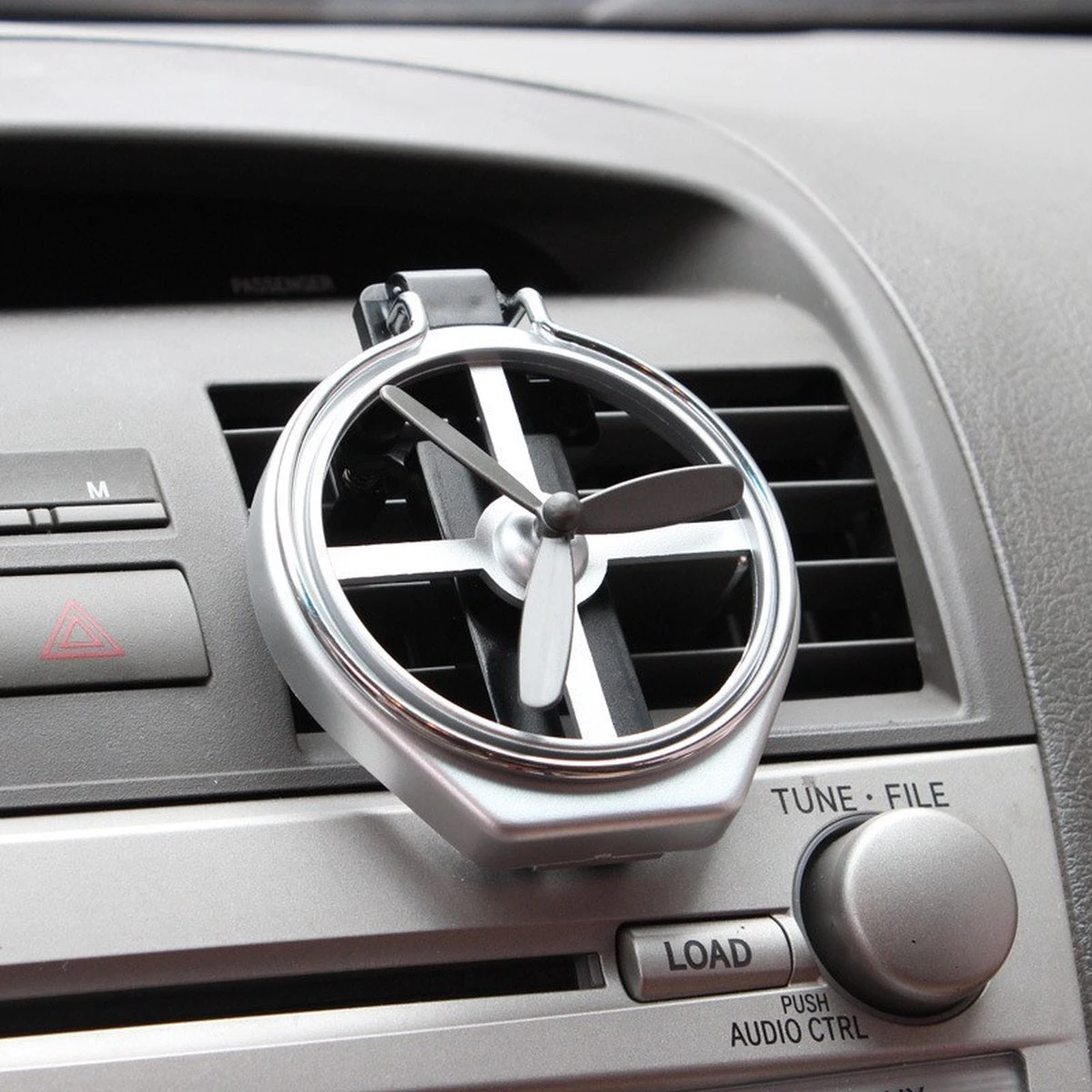 Bekerhouder Auto - Blikjeshouder Auto Ventilatie Rooster - Auto Drankhouder - Car Can Holder - Universeel - 2 Stuks 14 Bekerhouder Auto - Blikjeshouder Auto Ventilatie Rooster - Auto Drankhouder - Car Can Holder - Universeel - 2 Stuks - Afbeelding 12