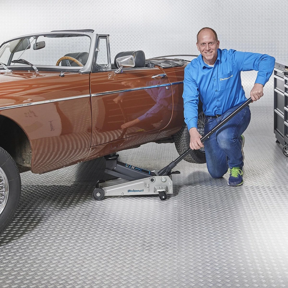 Datona® Garagekrik Met Snellift - 3 Ton - Zwart 4 Datona® Garagekrik Met Snellift - 3 Ton - Zwart - Afbeelding 2