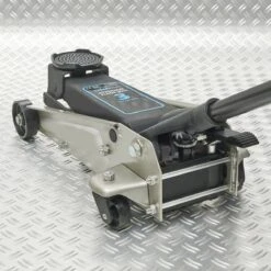 Datona® Garagekrik Met Snellift - 3 Ton - Zwart 10 Datona® Garagekrik Met Snellift - 3 Ton - Zwart -Auto-Onderdelenwinkel 1200x1200 907