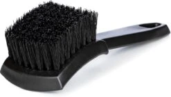 RUSH Bandenborstel - Slijtvaste Haren - Grondige Reiniging - Voor Auto/Scooter/Motor -Auto-Onderdelenwinkel 1200x687