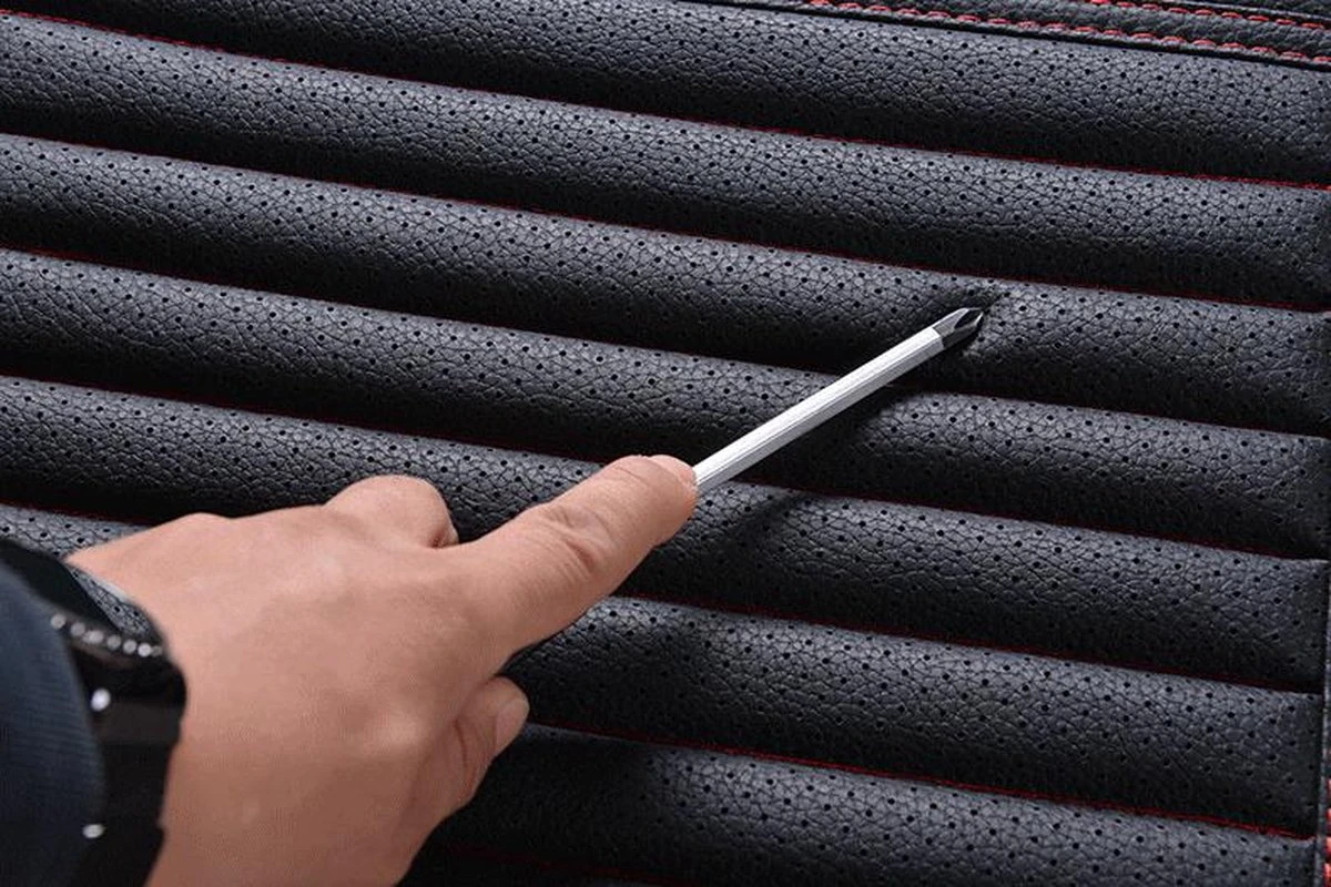 Nezr® Autostoelhoes Universeel Compleet Set 3 Delig - Leer - Auto Accessoires - Autohoes - Autostoel Beschermer - Zwart/Rood 10 Nezr® Autostoelhoes Universeel Compleet Set 3 Delig - Leer - Auto Accessoires - Autohoes - Autostoel Beschermer - Zwart/Rood - Afbeelding 8