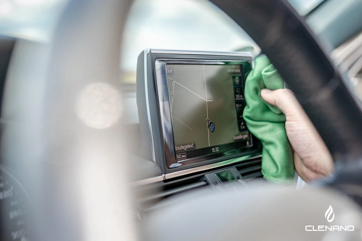 Interieur Reiniger Clenano 1 Liter - Voor Het Hele Interieur – Reinigt – Ontvet – Streep Loos - Nano Resultaat – Verwijdert Tot Zeer Hardnekkig Vuil – Fris Geparfumeerd – Multifunctioneel – Antibacterieel - Veilig Op Alle Materialen - Residuvrij 8 Interieur Reiniger Clenano 1 Liter - Voor Het Hele Interieur – Reinigt – Ontvet – Streep Loos - Nano Resultaat – Verwijdert Tot Zeer Hardnekkig Vuil – Fris Geparfumeerd – Multifunctioneel – Antibacterieel - Veilig Op Alle Materialen - Residuvrij - Afbeelding 6