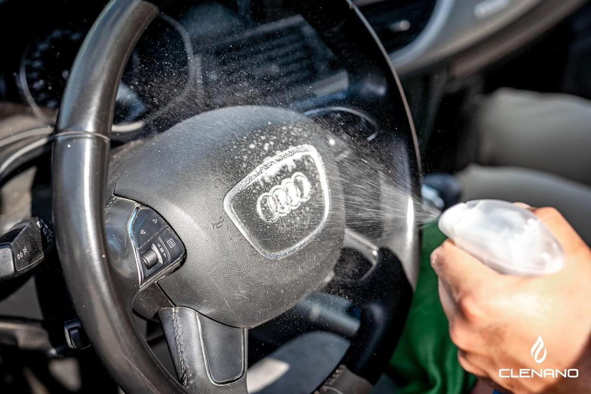 Interieur Reiniger Clenano 1 Liter - Voor Het Hele Interieur – Reinigt – Ontvet – Streep Loos - Nano Resultaat – Verwijdert Tot Zeer Hardnekkig Vuil – Fris Geparfumeerd – Multifunctioneel – Antibacterieel - Veilig Op Alle Materialen - Residuvrij 14 Interieur Reiniger Clenano 1 Liter - Voor Het Hele Interieur – Reinigt – Ontvet – Streep Loos - Nano Resultaat – Verwijdert Tot Zeer Hardnekkig Vuil – Fris Geparfumeerd – Multifunctioneel – Antibacterieel - Veilig Op Alle Materialen - Residuvrij - Afbeelding 12