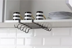 Merkloos Mokkenrek - Kopjesrek - Mokkenhouder - Ophangen Zonder Boren - Zwart -Auto-Onderdelenwinkel 1200x802 4