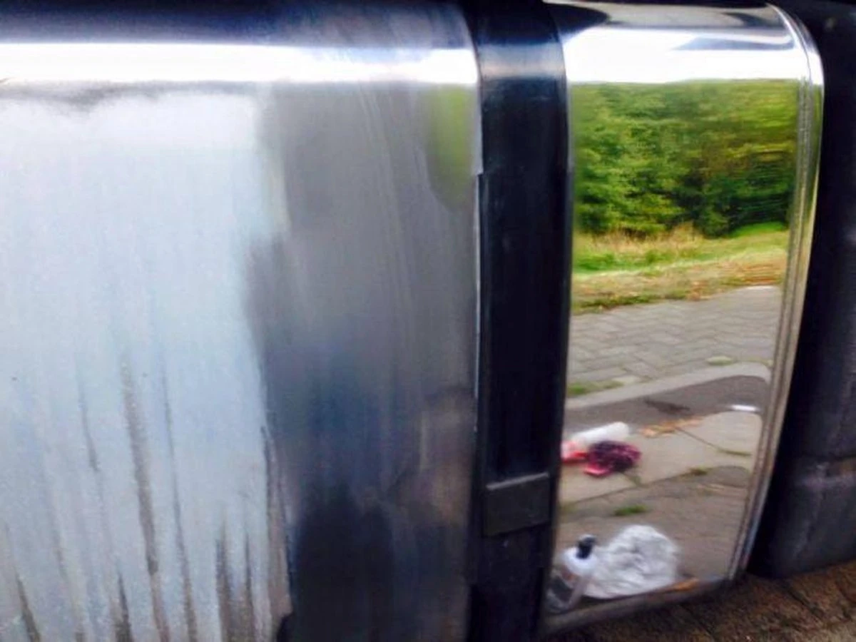 White Diamond Metaalpoets - Metal Polish -Aluminium - Chrome - RVS-Zilver -Koper - Inox -RVS-Glansmiddel 4 White Diamond Metaalpoets - Metal Polish -Aluminium - Chrome - RVS-Zilver -Koper - Inox -RVS-Glansmiddel - Afbeelding 2