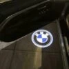BMW Logo Projector - Portier Voertuigverlichting - Auto Deur Verlichting - Auto Interieur - BMW Accessoires - Set Van 2 - Portierverlichting - BMW 1-3-5-6-7-X-Z Series - -Auto-Onderdelenwinkel 916x1200 2